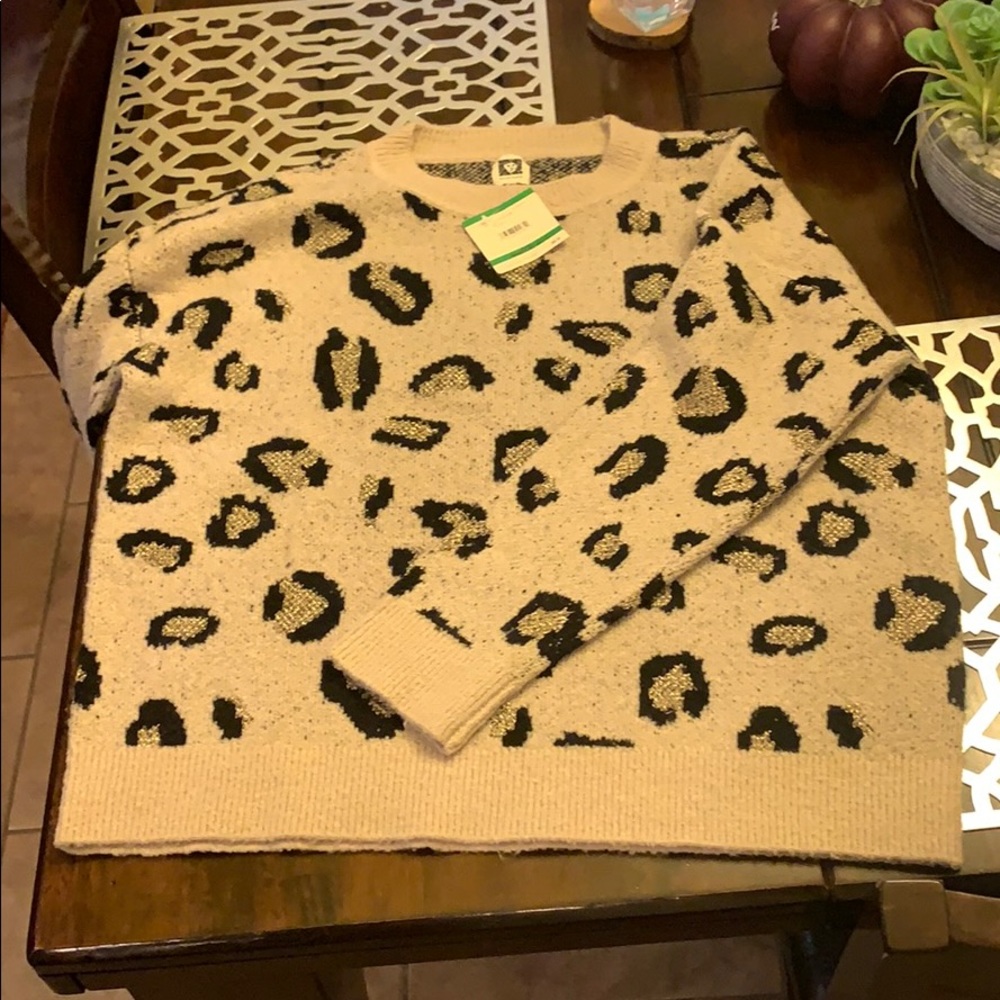 Anne Klein cheetah print sweater, brand new